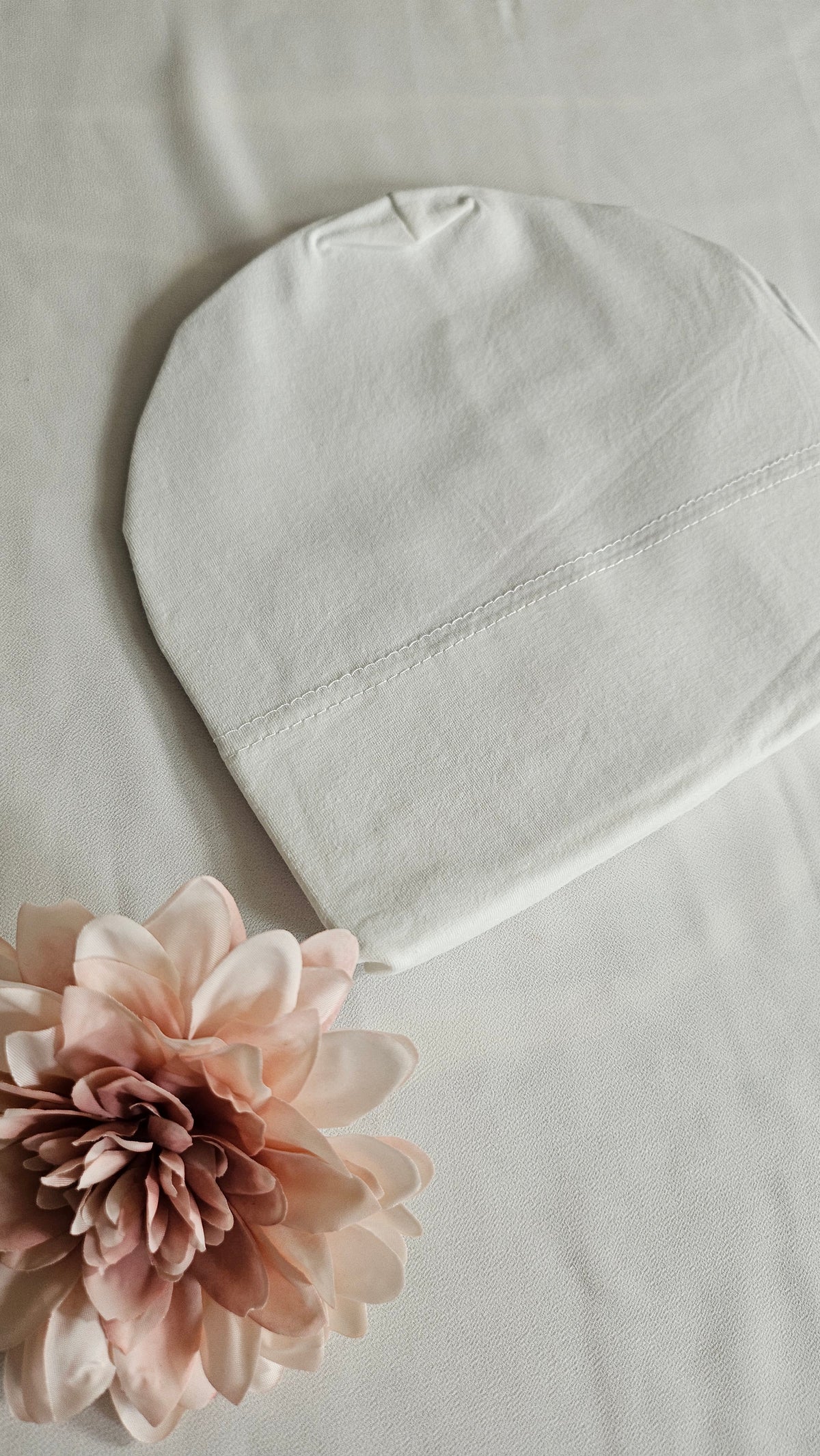 Under-scarf bonnet