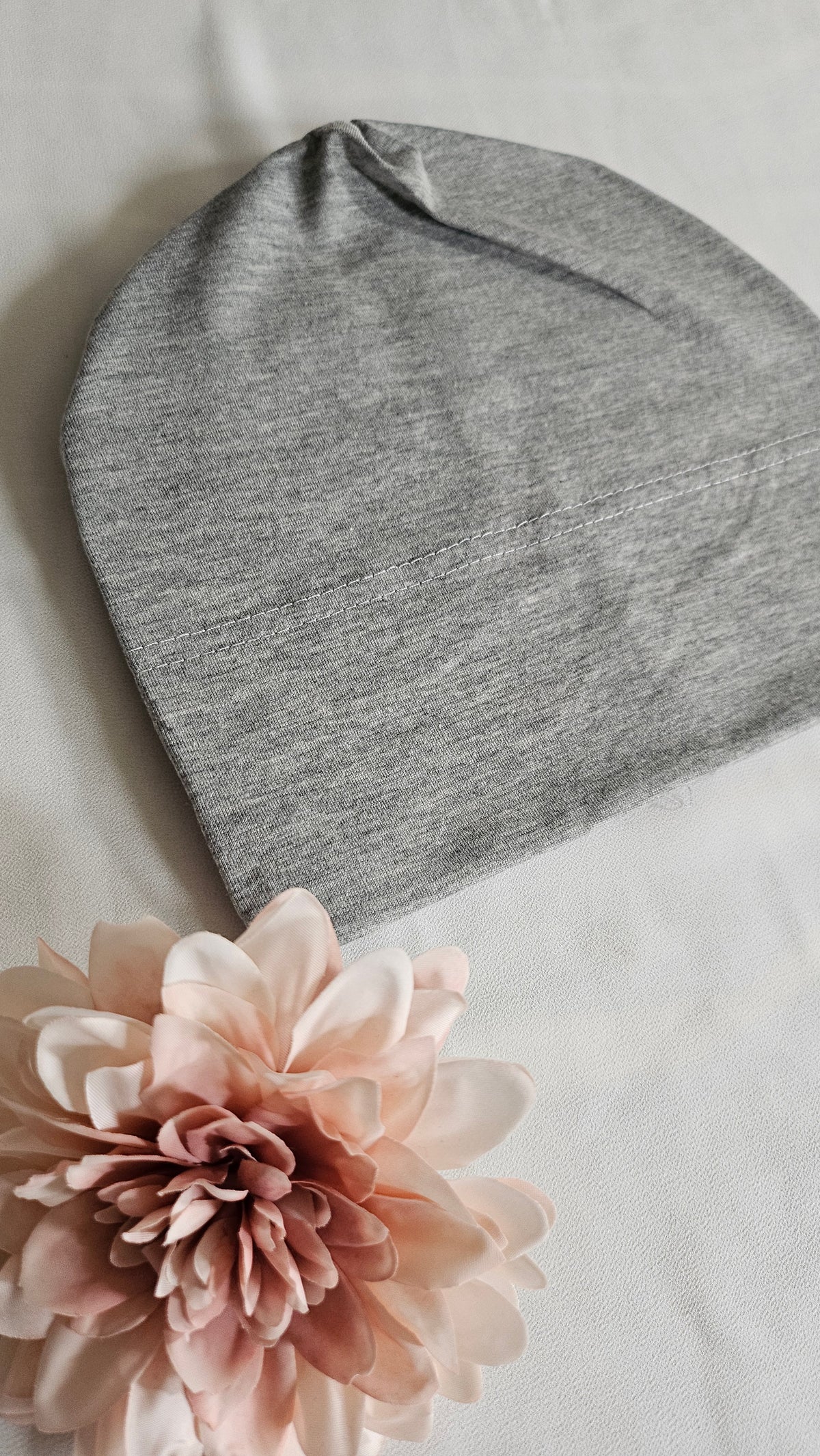 Under-scarf bonnet