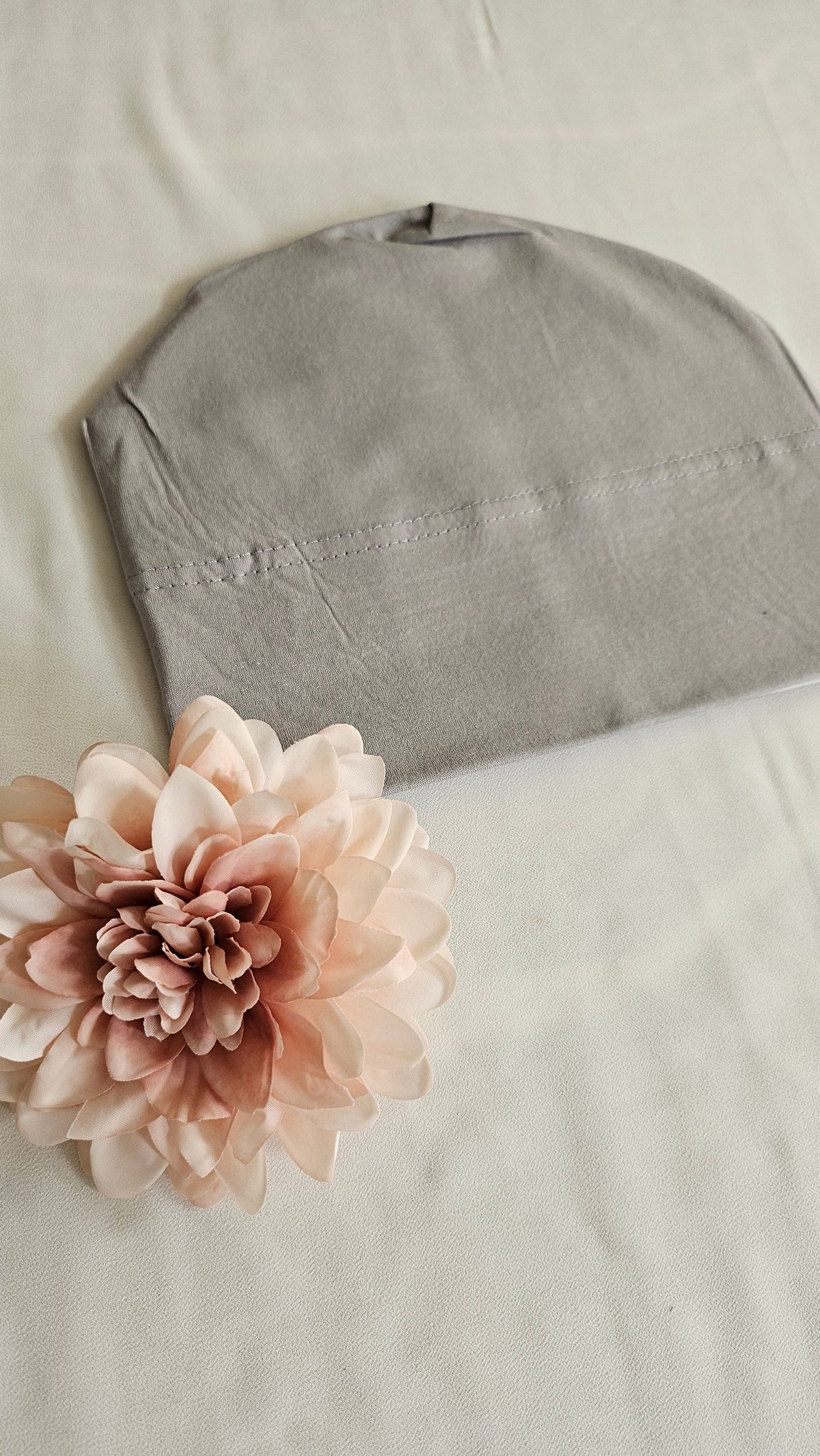 Under-scarf bonnet