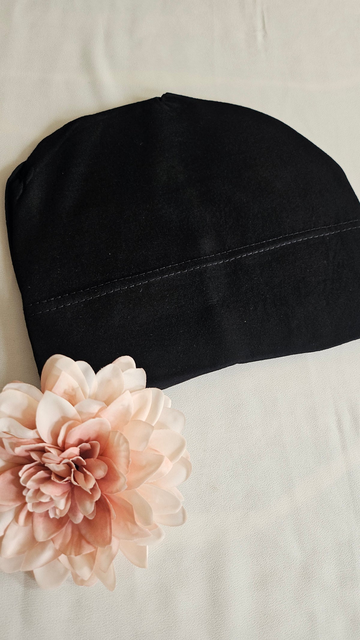 Under-scarf bonnet