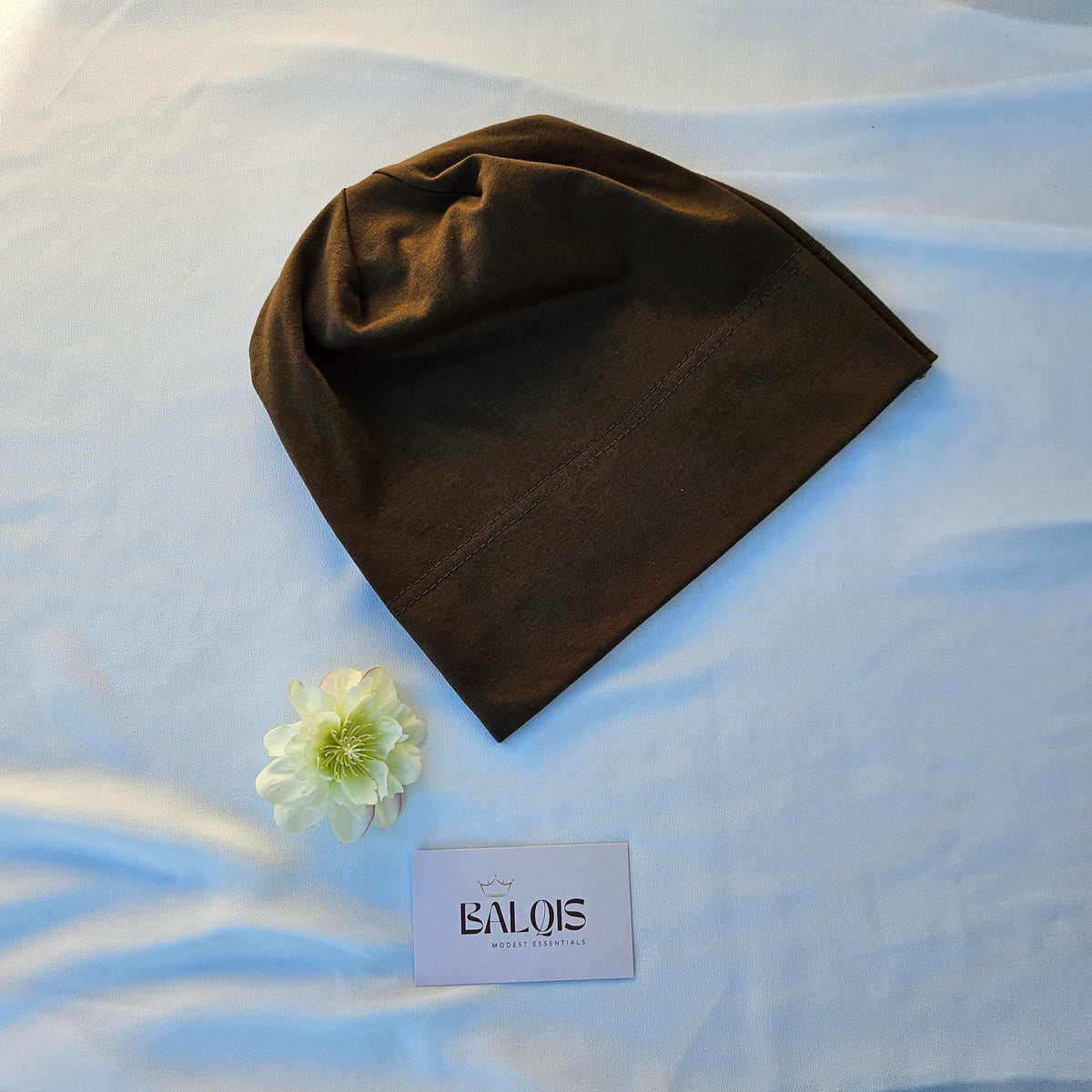 Under-scarf bonnet